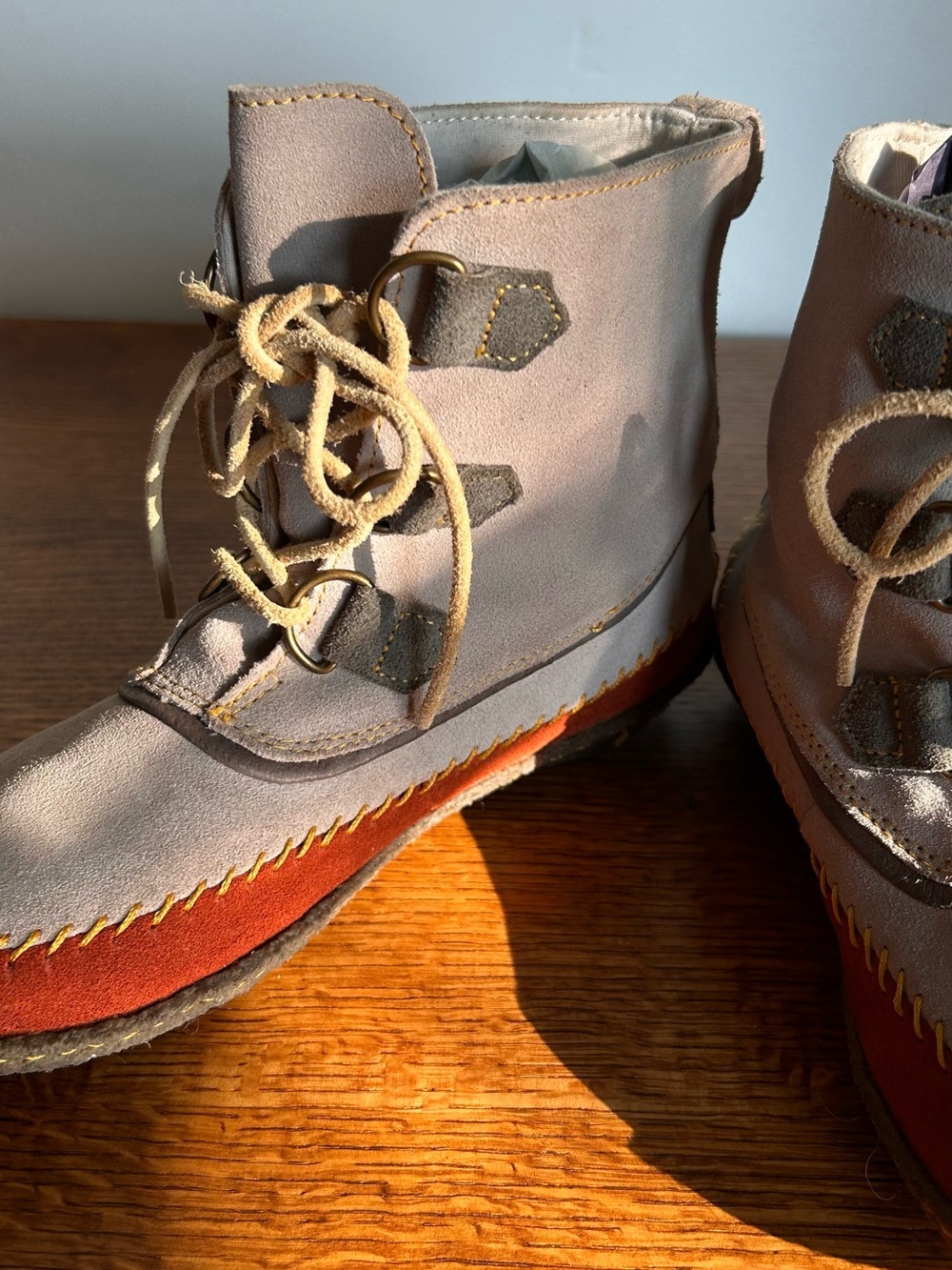 SOREL JOPLIN MOCCASIN SUEDE BOOTS - Picture 4 of 8